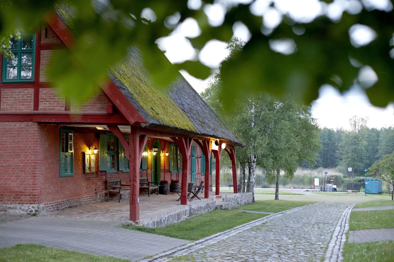 Relais & Chateaux Gutshaus Stolpe Hotel Stolpe an der Peene Exterior photo